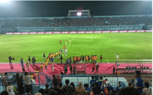 Stadion Termegah dan Terbesar di Indonesia Stadion Gelora Bung Tomo Jawa Timur